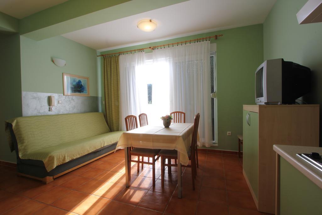 Apartments Villa Ceres 클레크 객실 사진