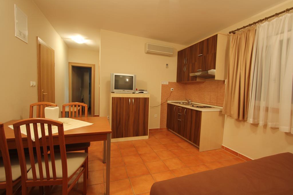 Apartments Villa Ceres 클레크 객실 사진